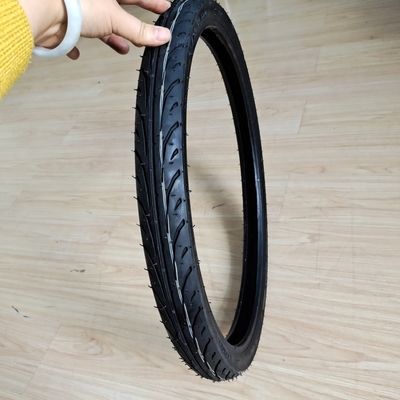 6PR/8PR Contenuto di gomma 35%-55% Pneumatici per motociclette stradali 45/90-17 50/90-17 per parti di motociclette