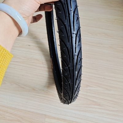 6PR/8PR Contenuto di gomma 35%-55% Pneumatici per motociclette stradali 45/90-17 50/90-17 per parti di motociclette
