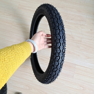 3.00-17 Pneumatici ad alta resistenza Pneumatici per motociclette con materiale di nylon in gomma naturale e acciaio