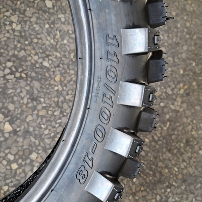Vendere pneumatici da moto 110/100-18 con colore nero e Ply Rating 6PR/8PR