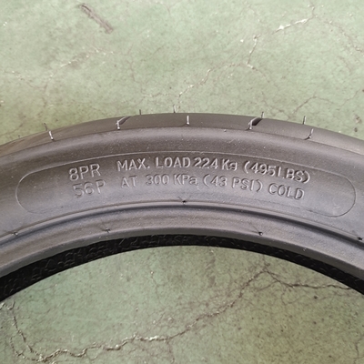 90/90-17 Pneumatici per motocicli con materia prima di gomma naturale acciaio nylon