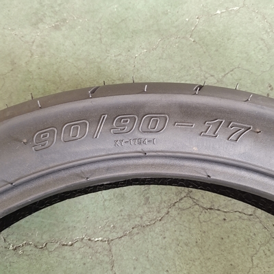 90/90-17 Pneumatici per motocicli con materia prima di gomma naturale acciaio nylon