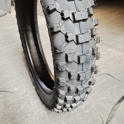 Pneumatici per motocicli 120/80-18 Pneumatici senza tubi con 35%-55% di contenuto di gomma e OEM accettabile