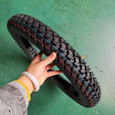 Cambio diretto di pneumatici per moto 3.00-18 con 20000 KM Vita di lavoro e tempo entro 25 giorni