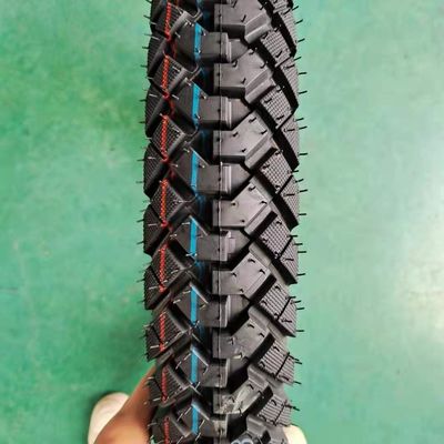 Cambio diretto di pneumatici per moto 3.00-18 con 20000 KM Vita di lavoro e tempo entro 25 giorni