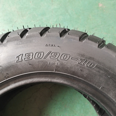130/90-10 Pneumatici da gomma naturale per motociclette con prestazioni OEM accettabili e eccellenti