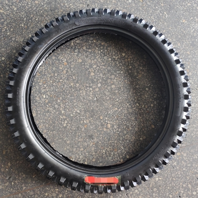 90/90-21 90 90 21 Pneumatico da motore con peso di 4,1 kg e contenuto di gomma del 35%-55%