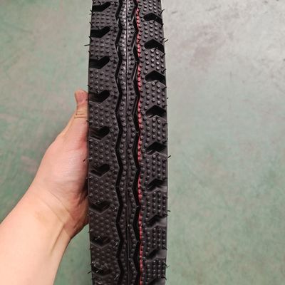 2.70-17 2.75-17 2.75-18 3.00-17 3.00-18 pneumatici senza tubo per motociclette con acciaio e nylon