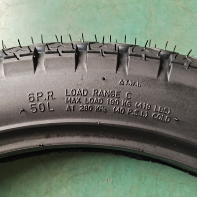 Esperienza del pneumatico superiore di gomma naturale per moto 3.00-17 6PR/8PR Ply Rating