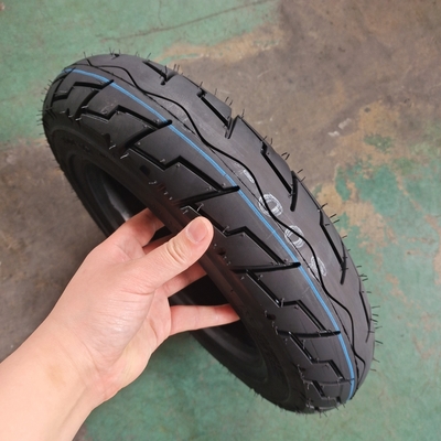 Pneumatici senza tubi per motocicli 3.50-10 3.00-10 con materia prima di gomma naturale acciaio nylon