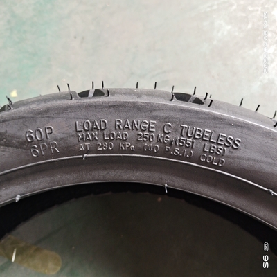 130/60-13 TL pneumatici per moto senza tubo di gomma con involucro e contenuto di gomma del 35%-55%