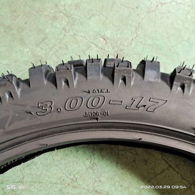Fornitura di pneumatici per motocicli senza tubi per veicoli pesanti