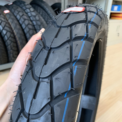 Prendi le tue gomme da moto 90/90-18 dalla prima consegna entro 25 giorni.