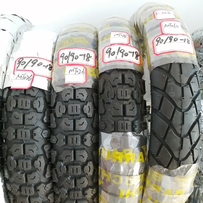 Vendere pneumatici per motocicli 90/90-18 per sostituzione/riparazione nel porto di Qingdao