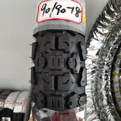 Vendere pneumatici per motocicli 90/90-18 per sostituzione/riparazione nel porto di Qingdao