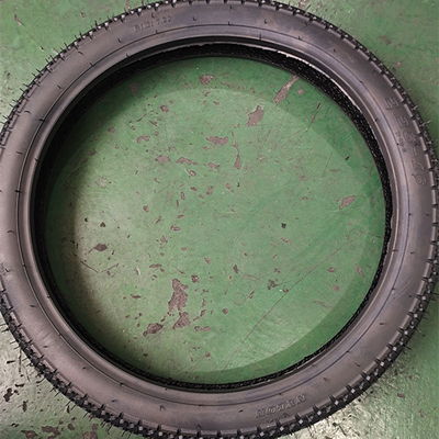 Pneumatici per motocicli 2.25-16/2.50-17/2.50-18/225-19 Alta capacità e per il mercato africano