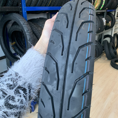 Capacità di produzione 5000 pcs al giorno pneumatici per moto 90/90-17 a Lowest
