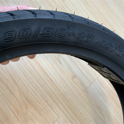 Capacità di produzione 5000 pcs al giorno pneumatici per moto 90/90-17 a Lowest