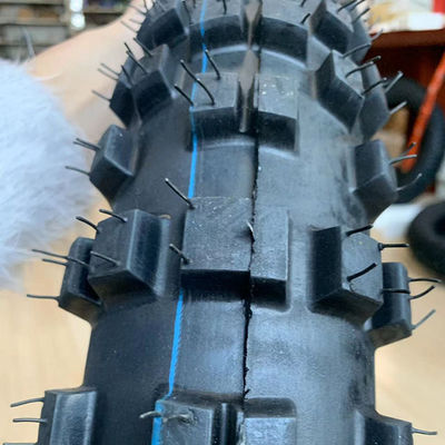 Ban Motor 80/100 21 Pneumatici per motociclette con e contenuto di gomma del 35%-55% nel porto di Qingdao