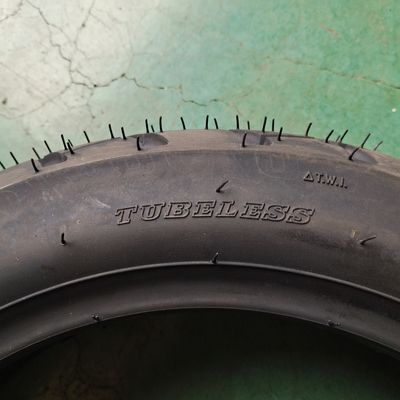 90/90-12 Ruote e accessori di pneumatici per motori Casco di gomma naturale per l'efficienza