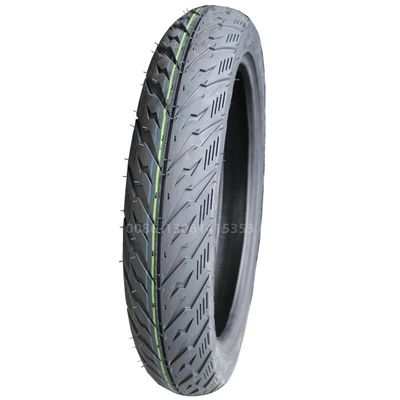 Buon pneumatico per scooter cinese 90/90-14 con peso di 2,6 kg e contenuto di gomma del 35%-55%