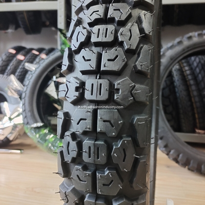 Capacità di produzione di 5000 pezzi al giorno pneumatici da 18 pollici per moto 90/90-18 909018