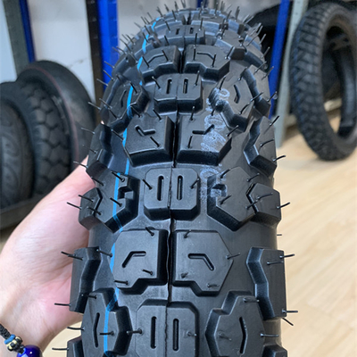 35%-55% di contenuto di gomma Pneumatici grassi offroad Motociclo 90 90 18 e con involucro