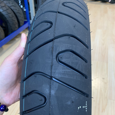 10.5 Resistenza alla trazione Ruote di motocicletta pneumatici 110/80-17 per distributori africani
