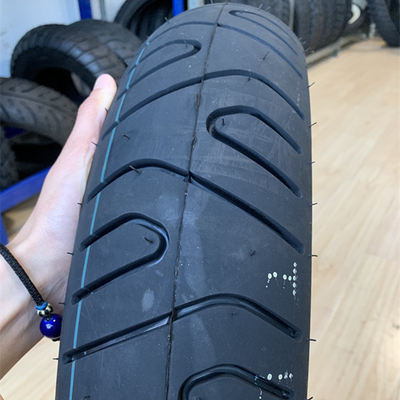 10.5 Resistenza alla trazione Ruote di motocicletta pneumatici 110/80-17 per distributori africani