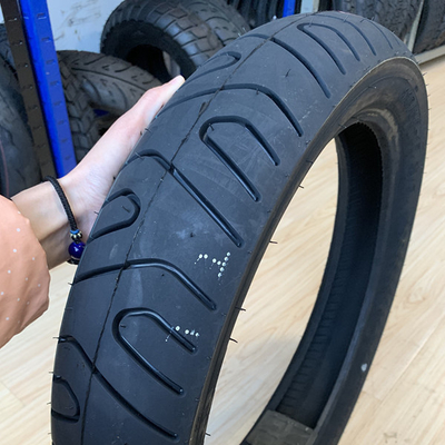 10.5 Resistenza alla trazione Ruote di motocicletta pneumatici 110/80-17 per distributori africani
