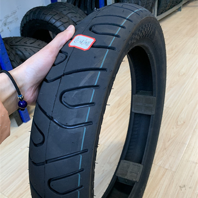 10.5 Resistenza alla trazione Ruote di motocicletta pneumatici 110/80-17 per distributori africani