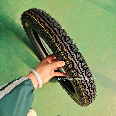 300/18 Casco di pneumatici per motociclette solide 3.2/3.4KG per il mercato messicano