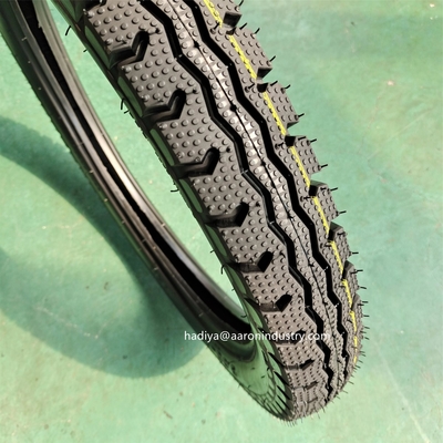 Porto di carico Porto di Qingdao 3.00-17 30017 300.17 300X17 Pneumatici senza tubi per motociclette per JAWA 250