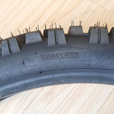 6pr/8pr Grande aderenza 3.00-21 Moto Cross Pneumatico posteriore TL Pneumatico motociclo con OEM accettabile