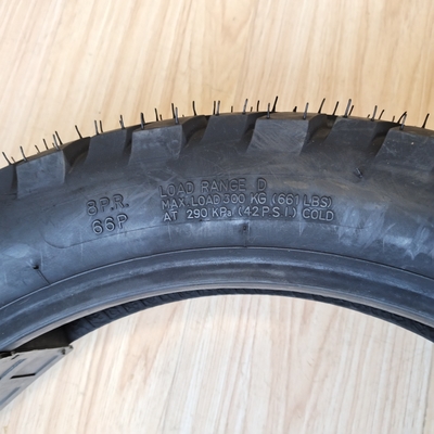 110/90-16 Pneumatici per motocicli 6PR Pneumatici senza tubo con OEM accettabile
