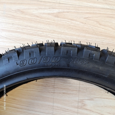 90/90-18 TT Pneumatici per motocicli MT026 Fabbricati con 35%-55% di gomma naturale