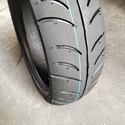 Resistenza alla trazione 10,5 Pneumatici per motocicli/Pneumatici 130/60-13 TL per e capacità di produzione
