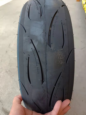 Pneumatici di gomma naturale per motocicli Pneumatici senza tubi 140 60 17 OEM accettato