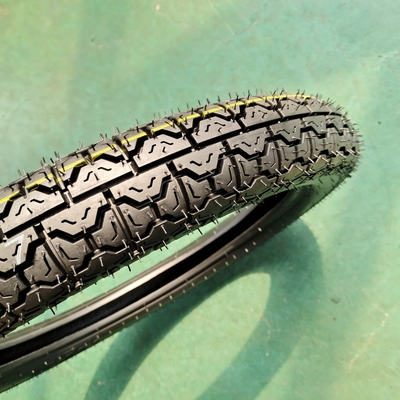 Emark Pneumatico per motociclette 300-17 Casco di pneumatico resistente e contenuto di gomma del 35%-55%