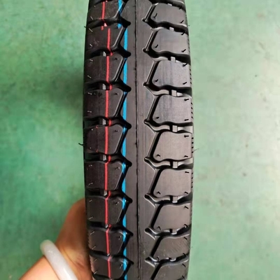 Pneumatici per motociclette da carico nel porto di Qingdao 450 12 con 35%-55% di gomma