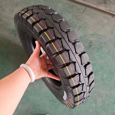 Pneumatici per motociclette da carico nel porto di Qingdao 450 12 con 35%-55% di gomma