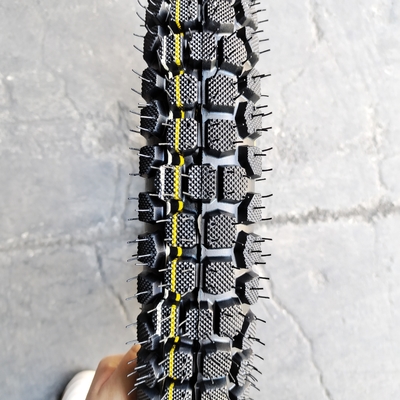 250x17 Pneumatici da moto con 10,5 resistenza alla trazione e design profondo