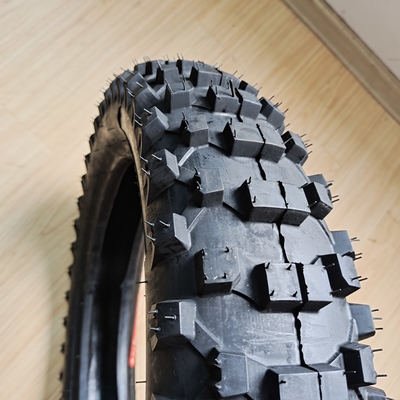 Pneumatici per motocicli 4.60-17 senza tubi e tubi con capacità produttiva di 5000 pezzi al giorno