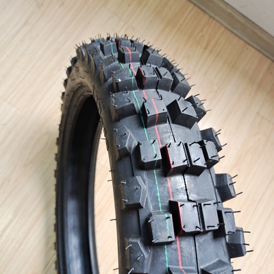 35%-55% di contenuto di gomma pneumatico per motociclette 4.10-18 OWN DOT ISO CCC SONCAP al porto di Qingdao