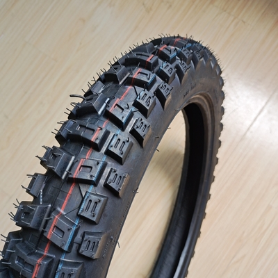 Pneumatici per motociclette Panther 3.00-17 per carico nel porto di Qingdao e durata di 20000 KM