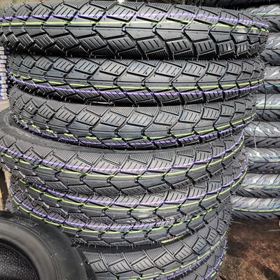 Pneumatici veloci Moto 100/90 18 con resistenza alla trazione 10,5 e durata di 20000 KM