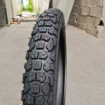 Pneumatici ad alta resistenza alla trazione Pneumatici per motocicli Pneumatici 90 90 19 a Qingdao Port Loading