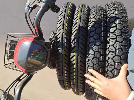 Carico del porto di Qingdao 300X17 Pneumatici Firestone Motociclo con durata di vita estesa