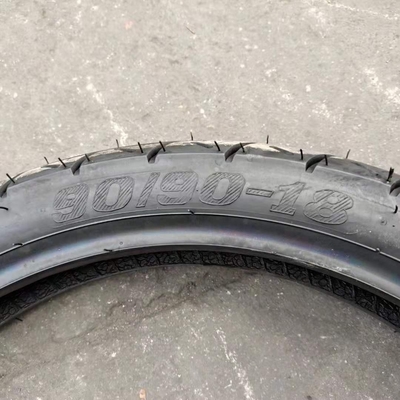 Natura gomma senza tubi 90/90-18 Pneumatico per motociclette con ricambi Vita utile 20000 KM