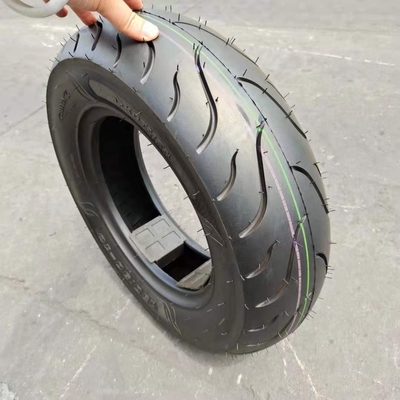 35%-55% di contenuto di gomma pneumatico per motociclette 130/90-10 6Pr senza tubi per il mercato africano